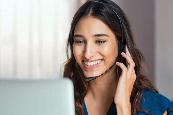 woman in call centre